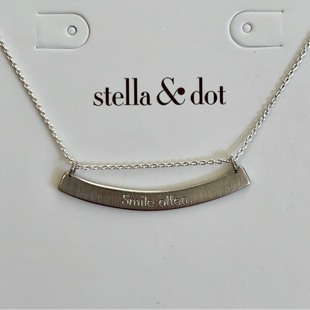 Stella & Dot Signature Engravable Arc Necklace - Silver